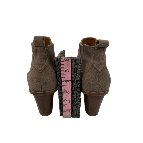 Nine West Taupe Suede Mayley Block Heel Ankle Booties Size 8 Women's - Picture 8 of 9